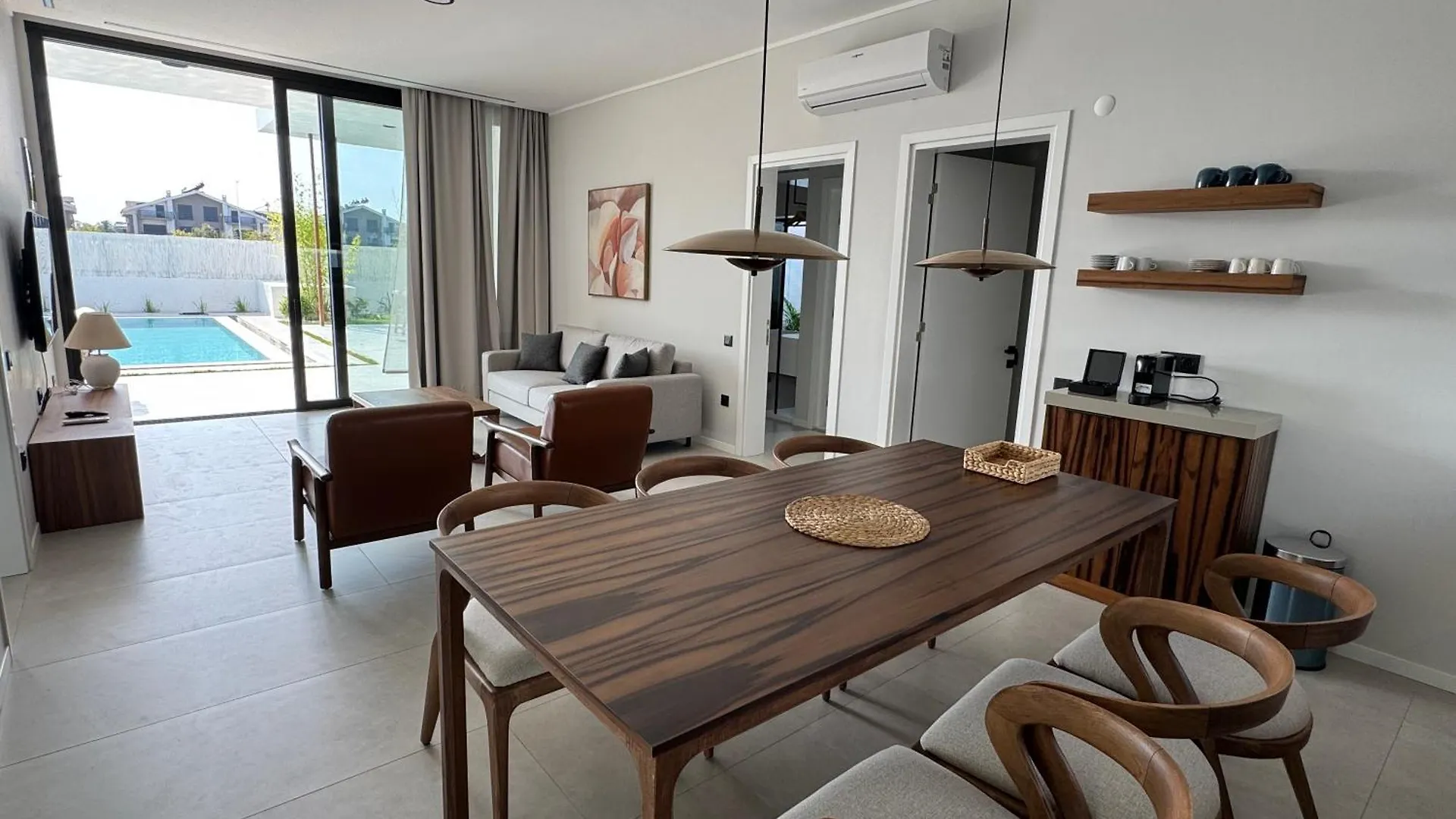 Ashta Suites - Zen 2 Villa フェティエ
