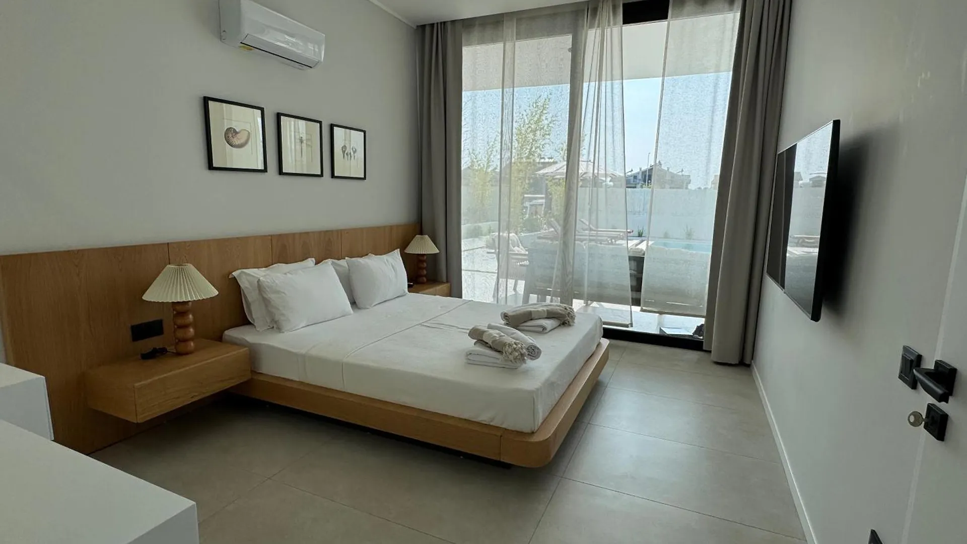 Ashta Suites - Zen 2 Villa フェティエ