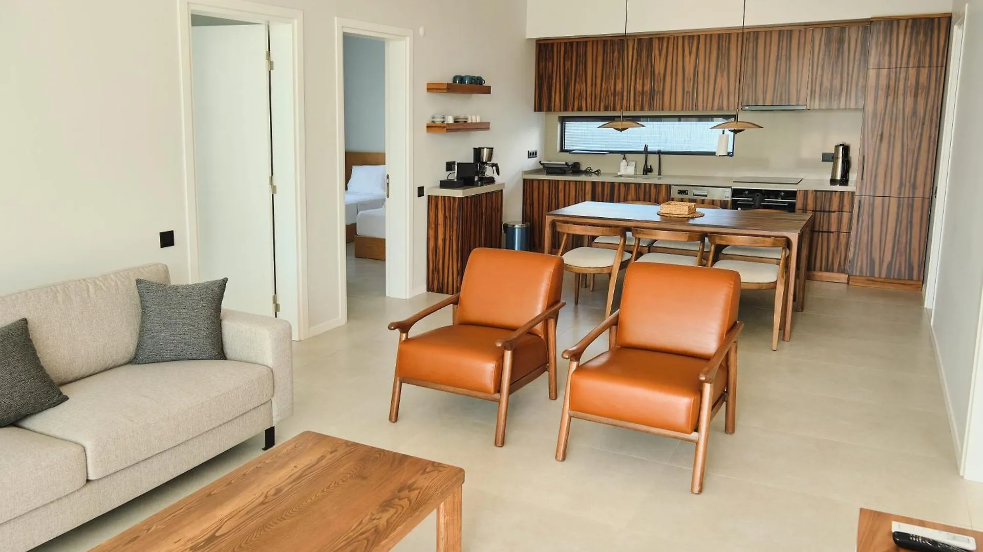 Ashta Suites - Zen 2 Villa フェティエ
