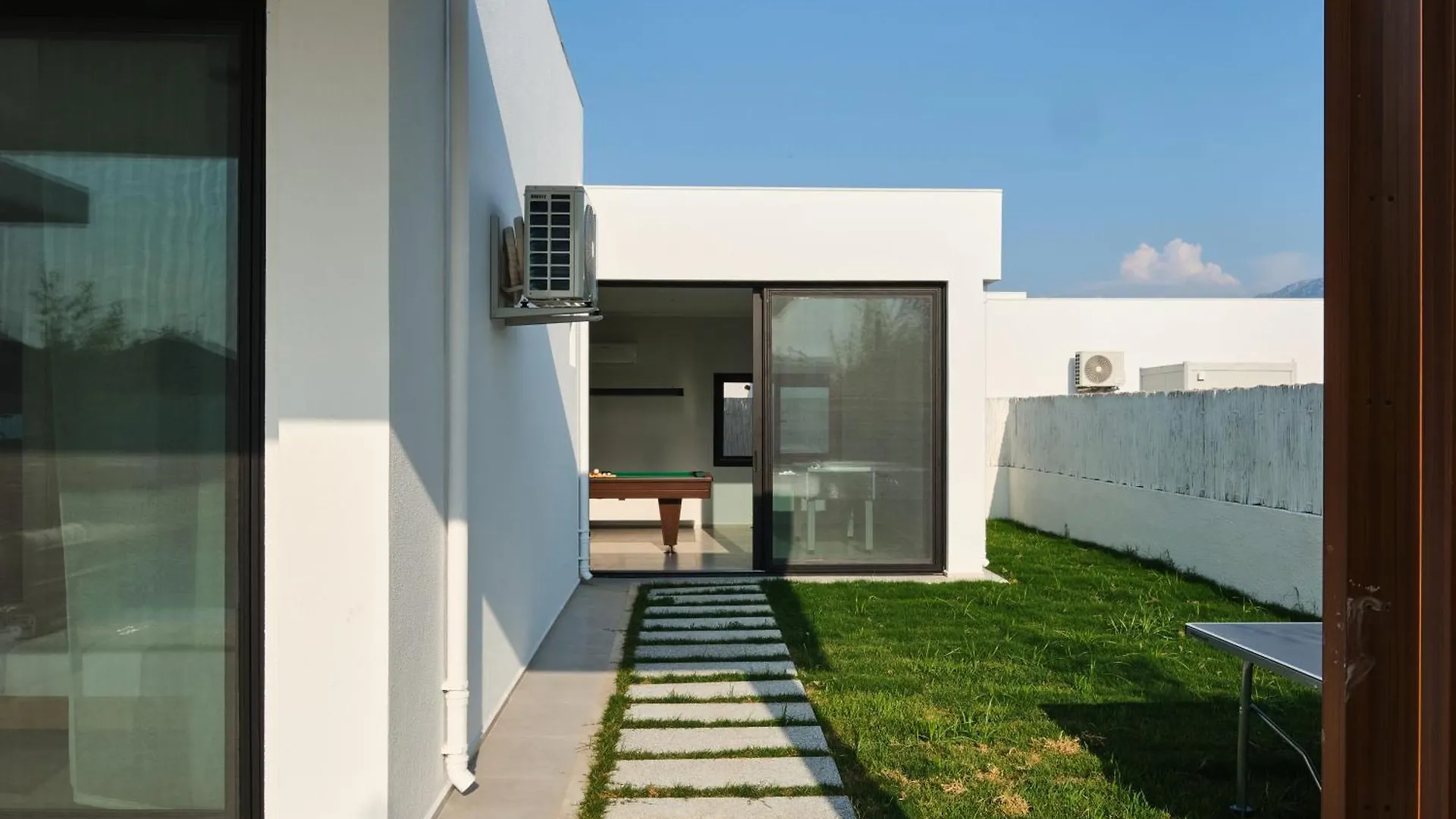 Ashta Suites - Zen 2 Villa フェティエ